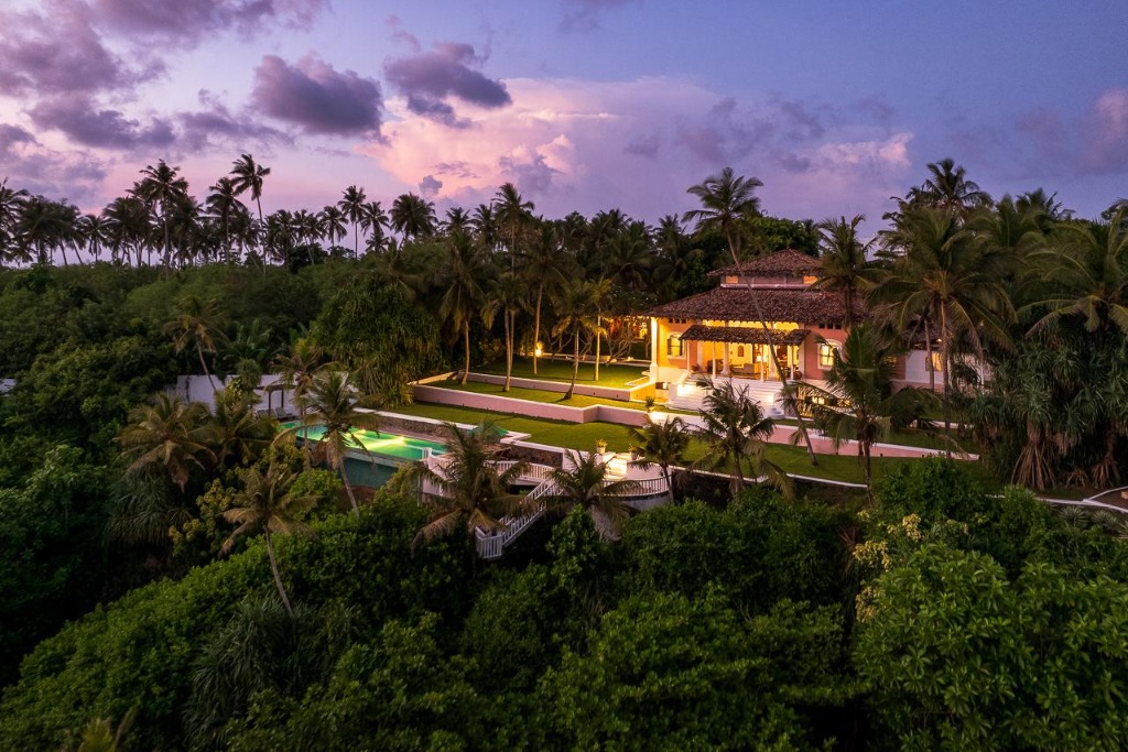 Luxury Estate Twilight Oceanview - Rightspace Real Estate Sri Lanka