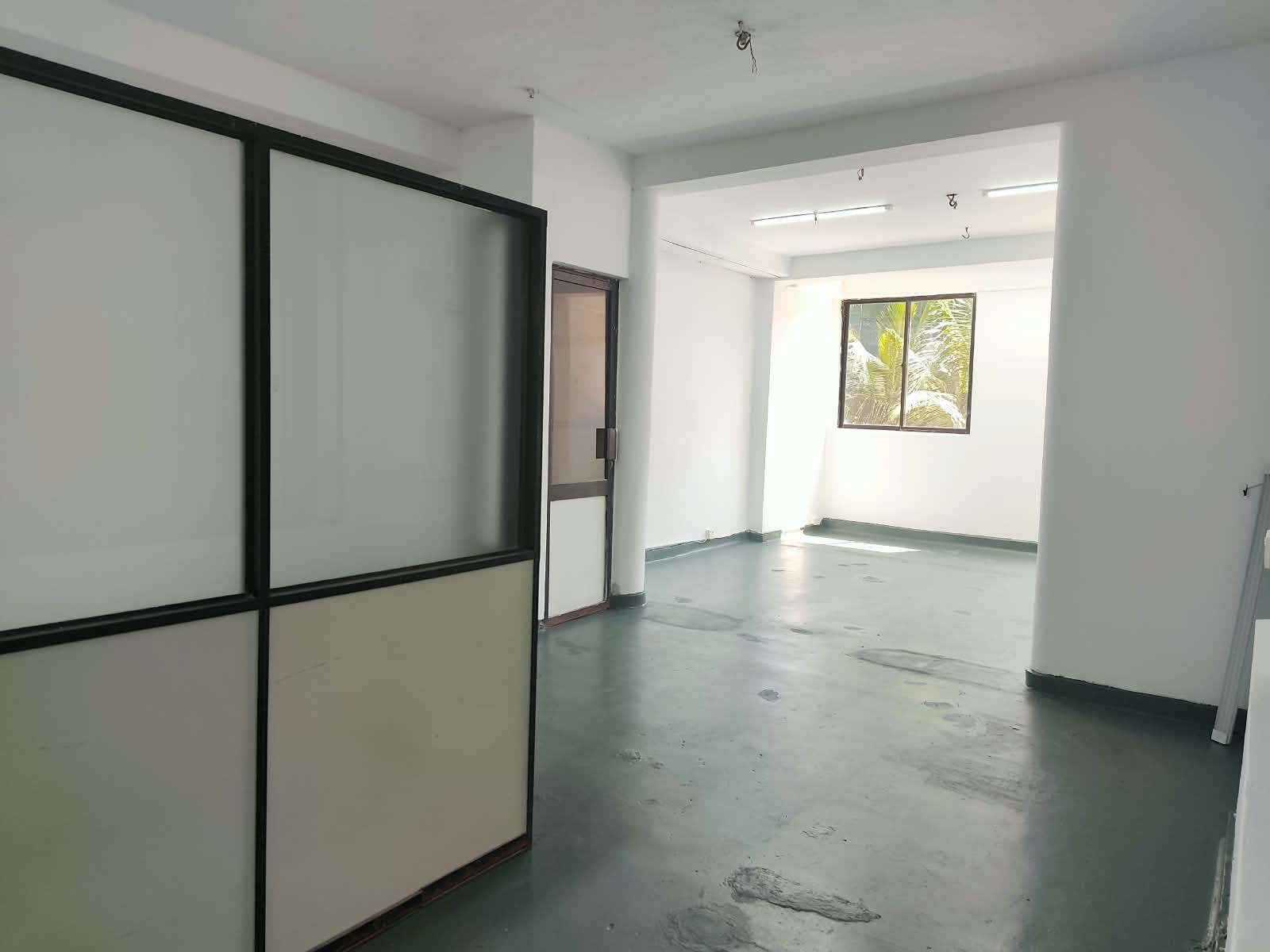 OFFICE SPACE 1ST FLOOR KOLLUPITIYA - More Photos
